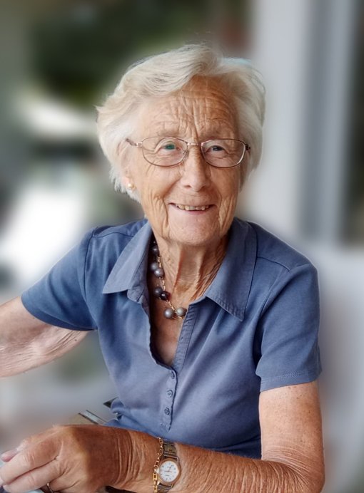 Bernadette De Bel